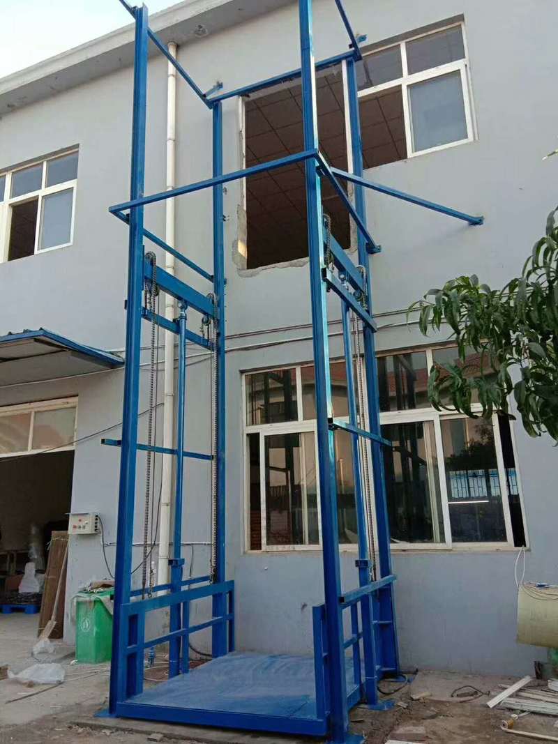 巴音郭楞简易小型货梯